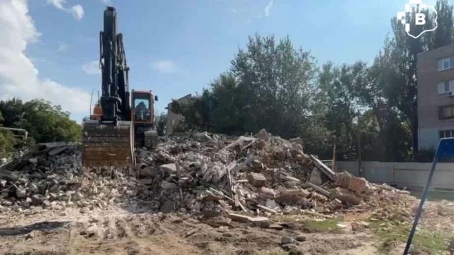Будівлю гуртожитку, в який влучив ворожий БпЛА, демонтували у Запоріжжі
