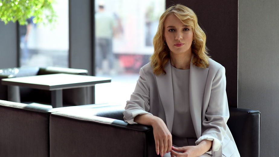 Учителям повысят зарплаты: стало известно когда и на сколько