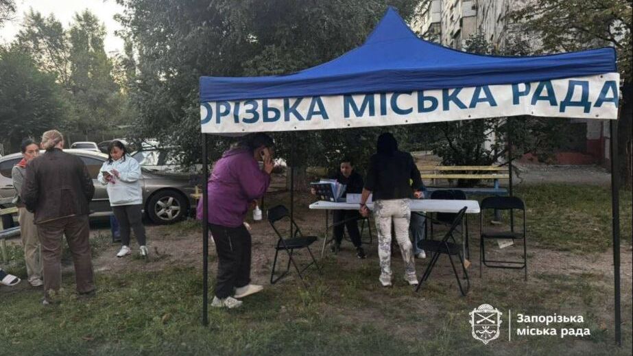 Помощь после атак: в городскую базу Запорожья внесли более 70 пострадавших