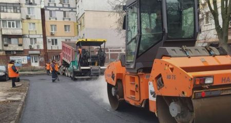 Довгоочікуваний ремонт дороги завершили в одному з районів Запоріжжя &ndash; кадри