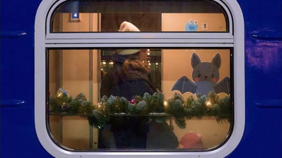 Додаткові вагони до запорізького поїзду додає Укрзалізниця на свята &ndash; деталі