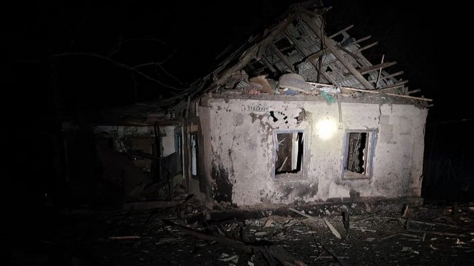 Спасатели показали последствия ударов по Запорожскому району