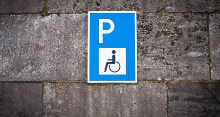 Спецпаркування для маломобільних людей планують створити в центрі Запоріжжя