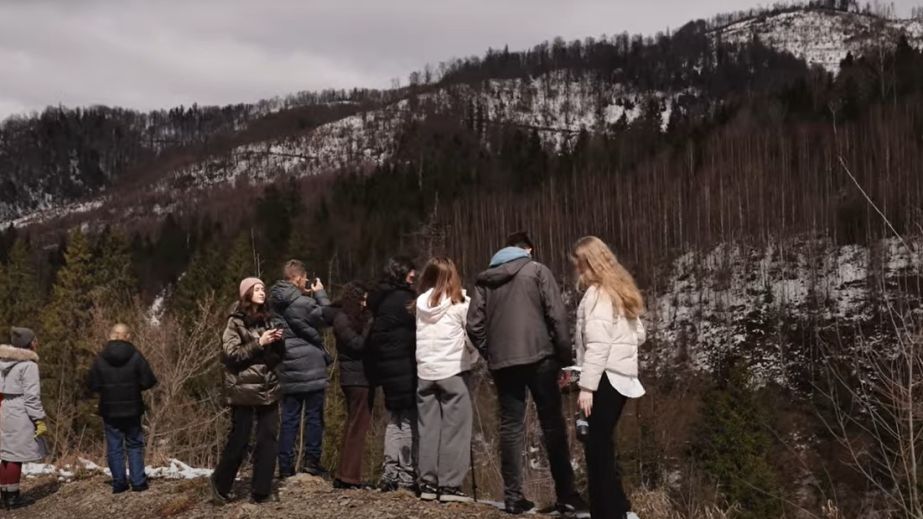 Подростки из Запорожской области могут поехать на отдых в Карпаты &ndash; детали