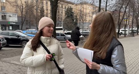 "Вірш за каву": символічну акцію провели в Запоріжжі до 212-ї річниці Шевченка