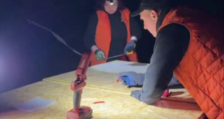 Волонтери латають понівечені КАБами оселі в приватному секторі Запоріжжя &ndash; кадри