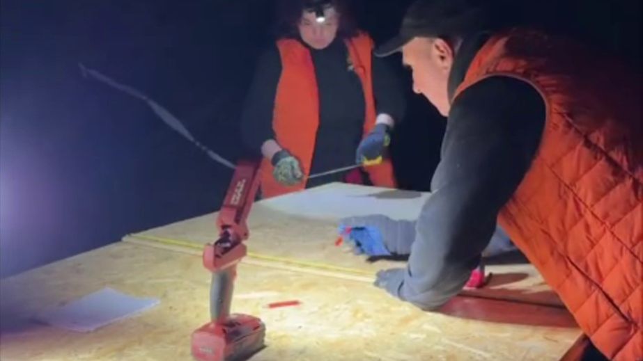 Волонтери латають понівечені КАБами оселі в приватному секторі Запоріжжя &ndash; кадри