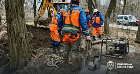 Понад 300 метрів водогонів замінили в 6 районах Запоріжжя &ndash; де саме