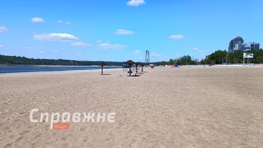 Безопасность на воде: на трех пляжах Запорожья будут дежурить спасатели и водолазы