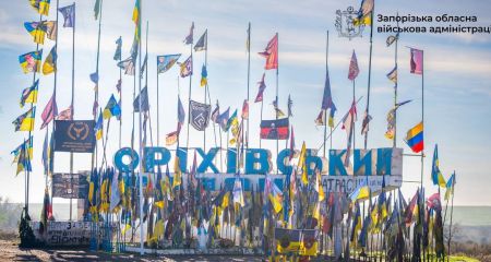 Росіяни обстріляли відому стелу на Оріхівському напрямку &ndash; кадри руйнувань