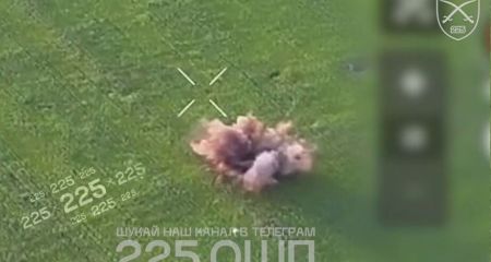 Російський військовий намагався втекти від FPV-дрона біля Гуляйполя &ndash; кадри