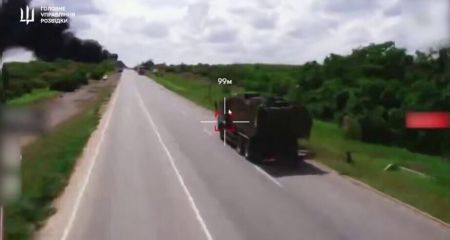 ГУР показало відео знищення техніки та окупантів на Запорізькому напрямку - кадри