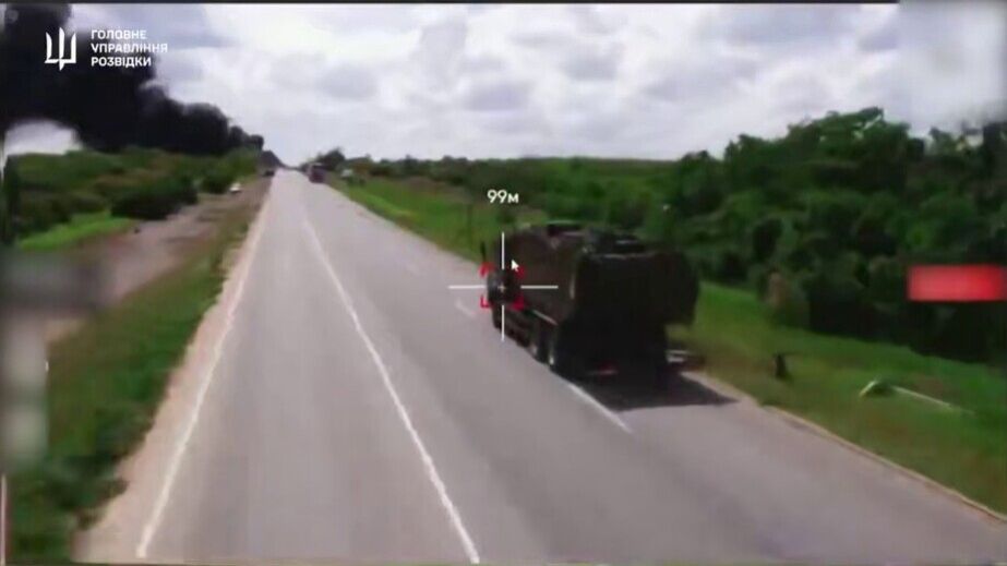 ГУР показало видео уничтожение техники и окупантов на Запорожском направлении - кадры