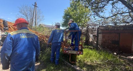 Свет, несмотря на обстрелы: облэнерго заживило более 5000 домов на Запорожье