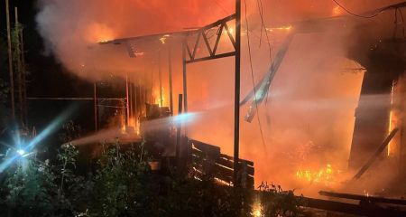 Атака на Запоріжжя: вогнеборці загасили масштабні пожежі