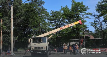У Запоріжжі відновлює рух один із трамваїв &ndash; капремонт переїзду завершили