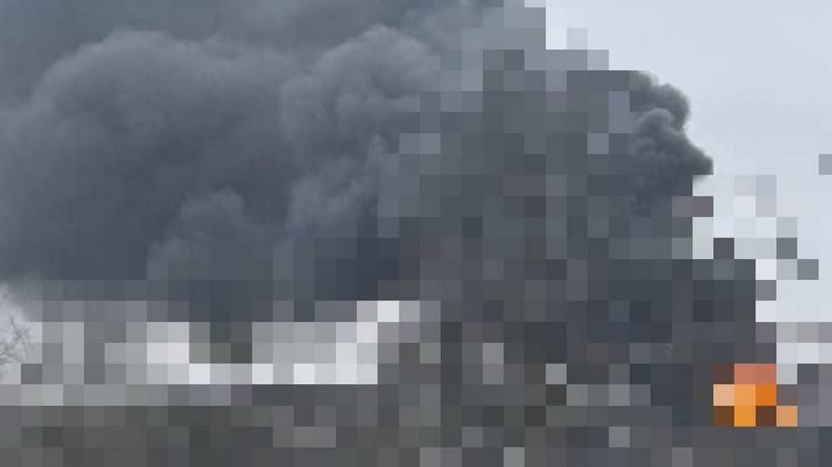 РФ вгатила по підприємству на Запоріжжі: є поранені, під завалами шукають людину