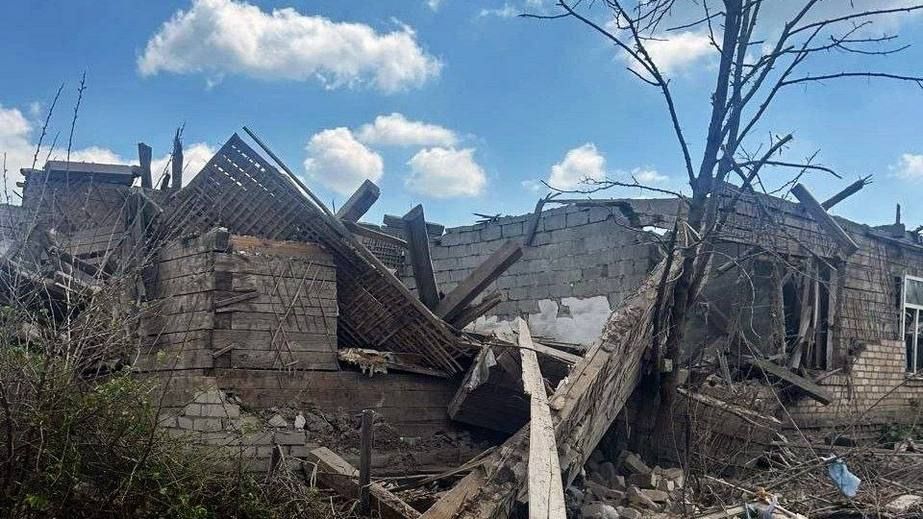 Загиблий і 10 поранених: росіяни атакували понад 40 громад на Запоріжжі
