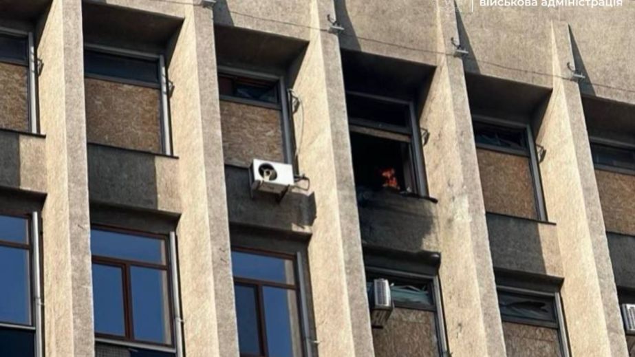 Россияне попали в здание Запорожской ОГА &ndash; произошел пожар
