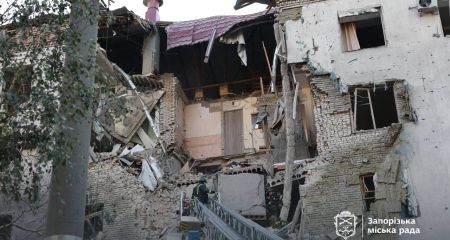 Вражеские КАБы разбили почти 80 домов в двух районах Запорожья &ndash; кадры последствий