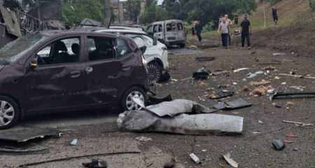 РФ ударила КАБами по жилым кварталам Запорожья: под завалами могут быть люди