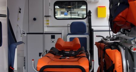 Серце зупинилося під час огляду: під Запоріжжям медики врятували жінку