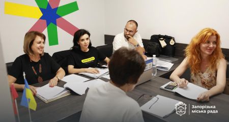 Три великі прийомні родини отримають власні домівки в Запоріжжі