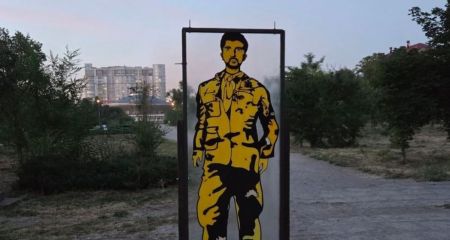У центрі Запоріжжя вандали зруйнували пам&rsquo;ятний знак захиснику скверу Тарасову