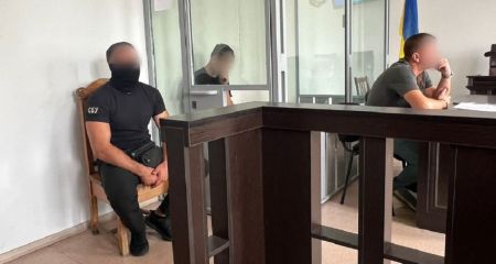 Один рік умовного терміну за підпал автівки військового — такий вирок оголосив суд запорізькому підлітку