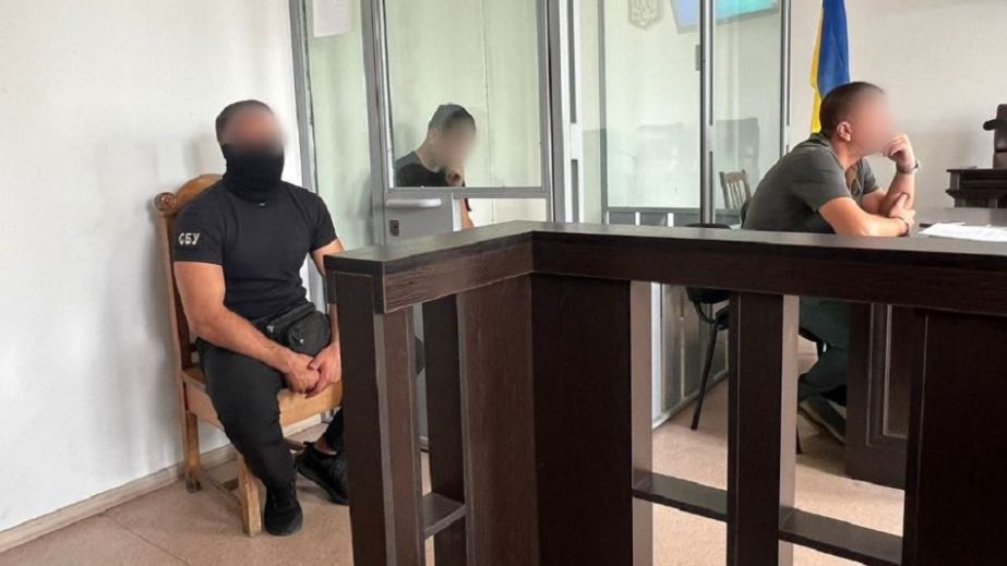 Один рік умовного терміну за підпал автівки військового — такий вирок оголосив суд запорізькому підлітку