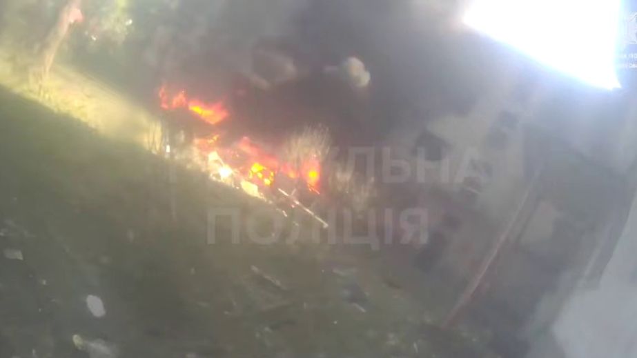 Комбинированная атака на Запорожье: в полиции показали, как они спасали людей