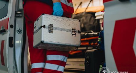 В Запорожье врачи приняли роды у женщины по дороге в больницу &ndash; подробности