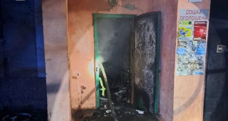20-летнюю девушку спасли во время ночного пожара бойцы ГСЧС