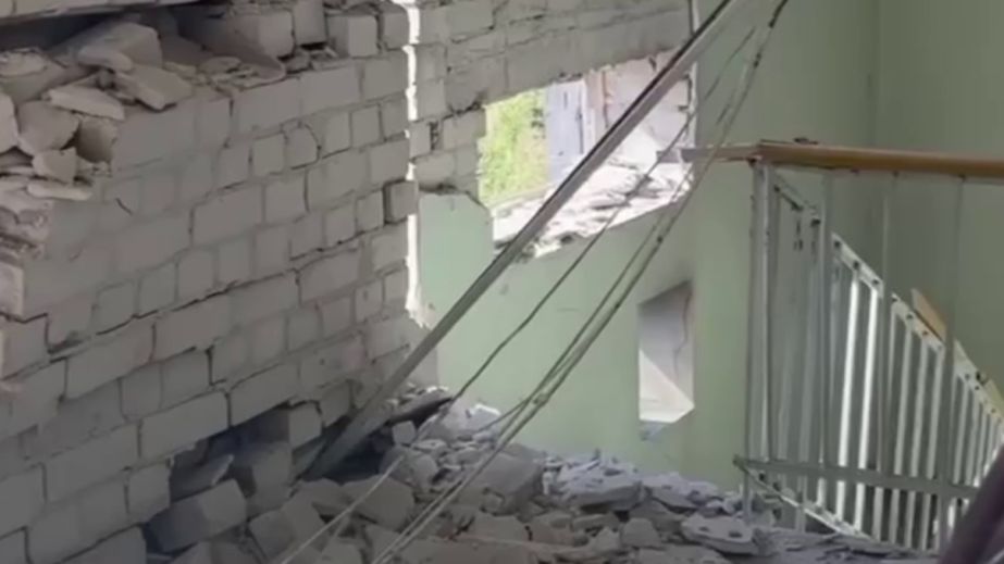 Ворожий удар понівечив ветеранський хаб у Запоріжжі &ndash; кадри