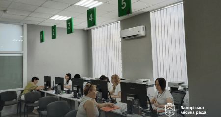 "єВідновлення" и прописка: ЦПАУ предоставили более 3000 услуг запорожцам