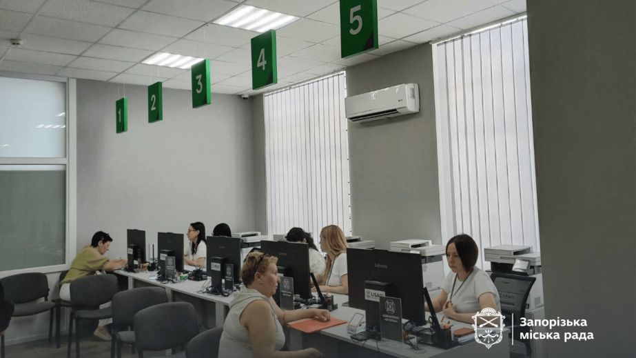єВідновлення та прописка: ЦНАПи надали понад 3000 послуг запоріжцям