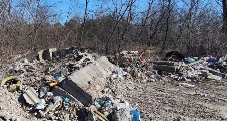 Загрязнение земли отходами: в Запорожье директор общества получил подозрение
