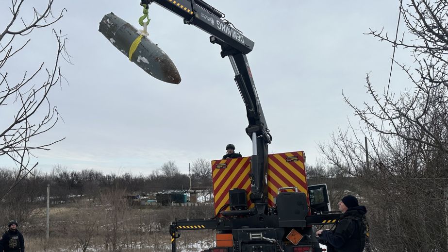 500-кілограмова авіабомба впала та не розірвалась у Запоріжжі: подробиці