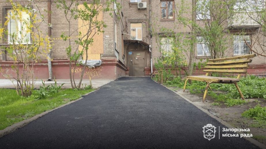 Дев’ять локацій привели до ладу запорізькі комунальники після ремонтів комунікацій