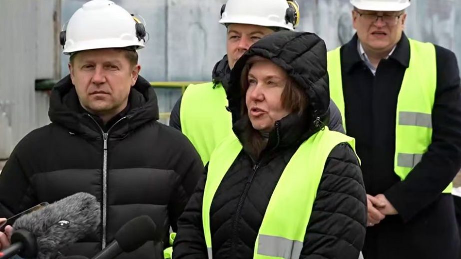 Специалистов оккупированной Запорожской АЭС хотят привлечь к достройке энергоблоков в Хмельницкой области: сколько уже трудоустроено