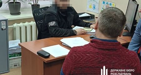 Заробляв на померлих: у Запоріжжі колишній правоохоронець передавав дані у ритуальні служби