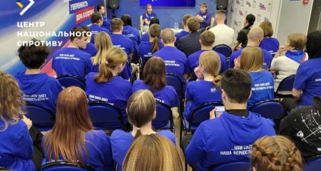 Загарбники формують списки "волонтерів" до 9 травня на ТОТ