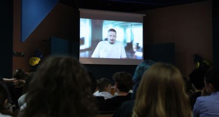 До кампанії "Спали" ФСБшника" доєднався чемпіон світу Олександр Усик
