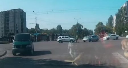 Ще двох водіїв у Запоріжжі покарали за ігнорування хвилини мовчання