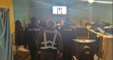 150 тыс. грн выманил арестант запорожского СИЗО у матери погибшего военного