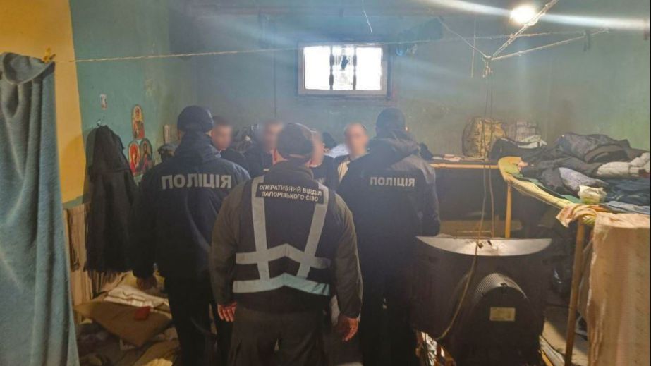 150 тыс. грн выманил арестант запорожского СИЗО у матери погибшего военного
