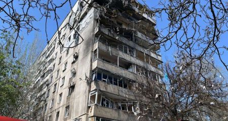 У Запоріжжі відновлять ще одну багатоповерхівку після обстрілу