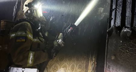 Багатоповерхівка палала в Запоріжжі: є загиблий, врятували 15 людей