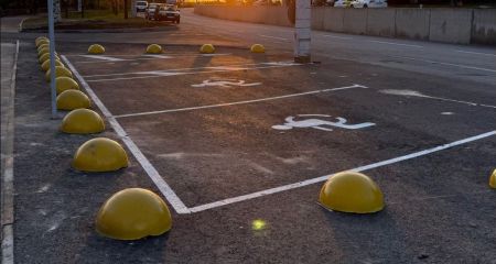 Нові паркомісця облаштували у середмісті Запоріжжя