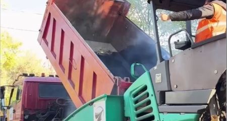 Около 300 "квадратов" дороги обновили во дворе запорожской многоэтажки